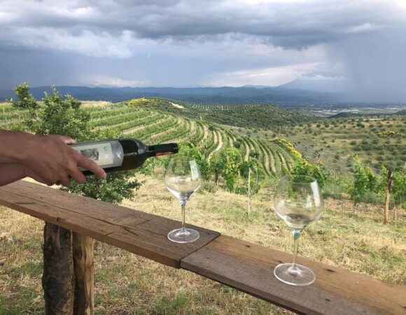 Albania: Private Sunset Tour with Wine and Fruits